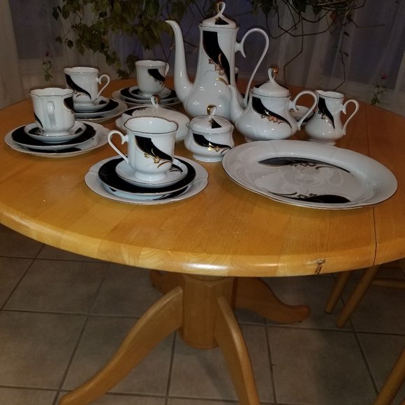 2033 Collectible 4 pc Tea Cup Freiberger Porzellan - Picture 7 of 7